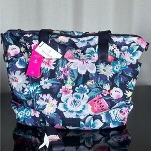 NWT Vera Bradley Floral Reactive Tote Bag for travel, yoga, picnic-Garden Picnic